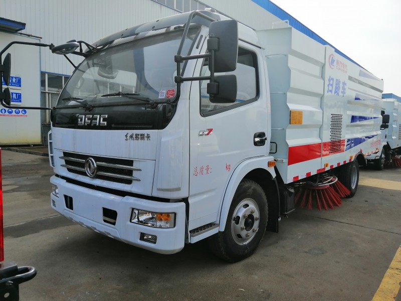 多利卡D7掃路車8噸掃路車 多利卡D7掃路車8噸掃路車圖片