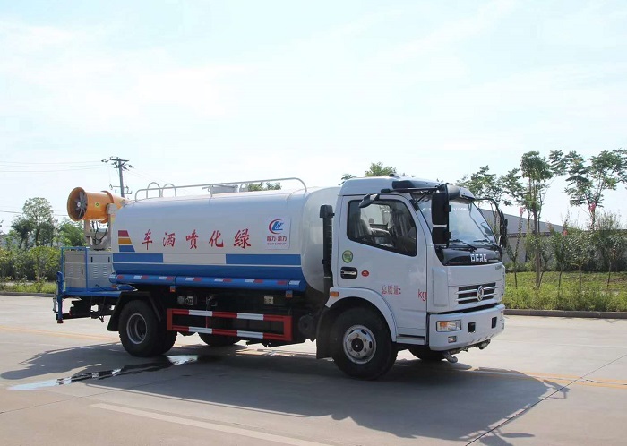 東風(fēng)大多利6方抑塵噴霧綠化噴灑車圖片