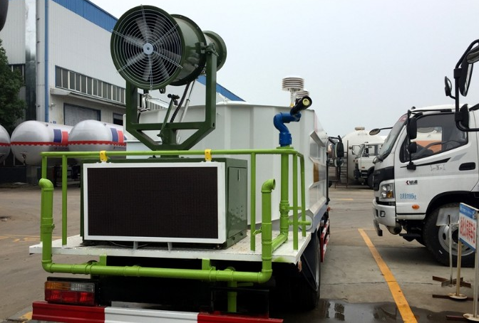 大運多功能環境檢測抑塵車圖片