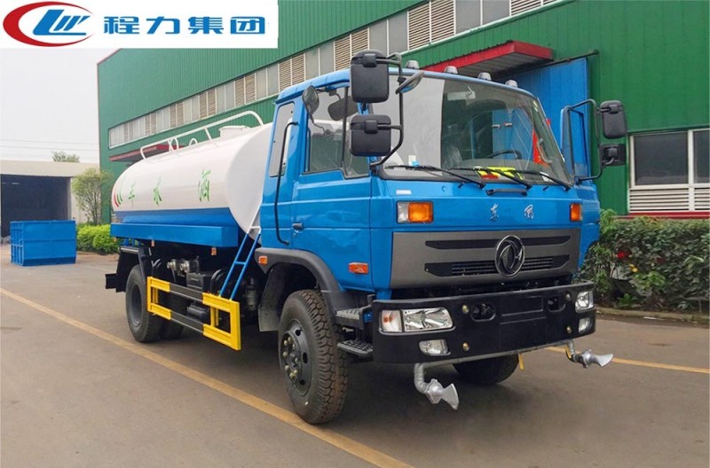 東風(fēng)老款12-15方灑水車(chē)