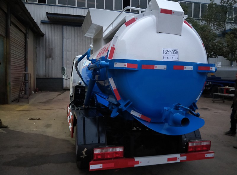 東風小多利卡(4-5方)餐廚垃圾車