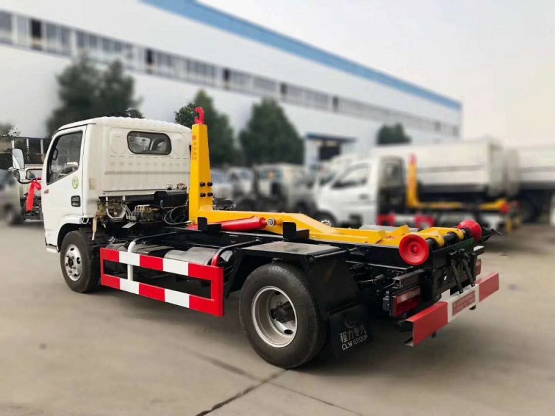 東風(fēng)多利卡5方勾臂垃圾車