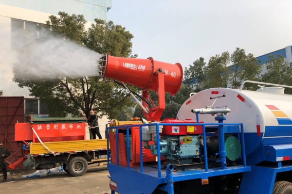 東風大多利卡霧炮車(8噸、30-40米噴霧機)圖片