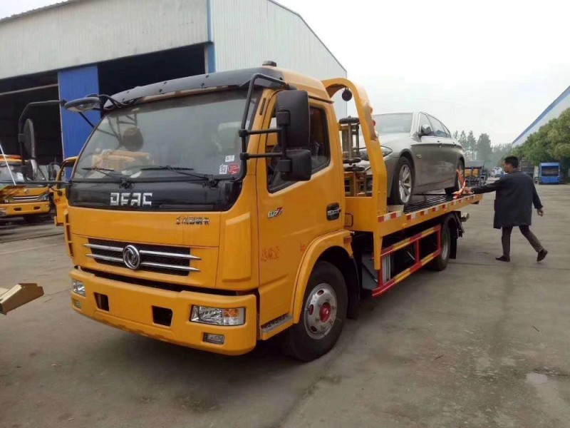 東風(fēng)大多利卡一拖二清障車(chē)