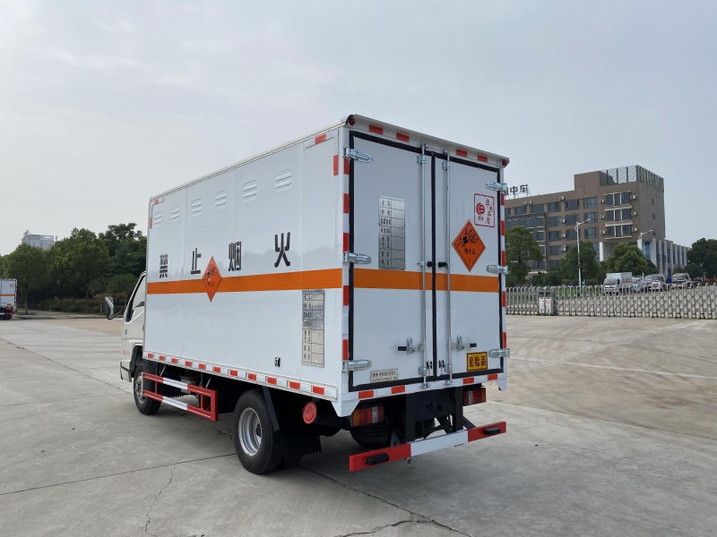 奧鈴爆破器材運(yùn)輸車(chē)