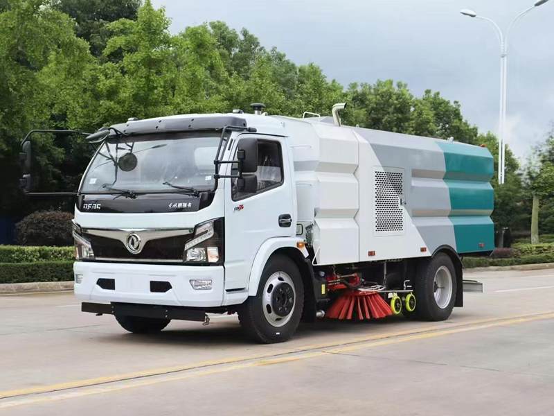 東風(fēng)多利卡9方洗掃車（4水5塵）